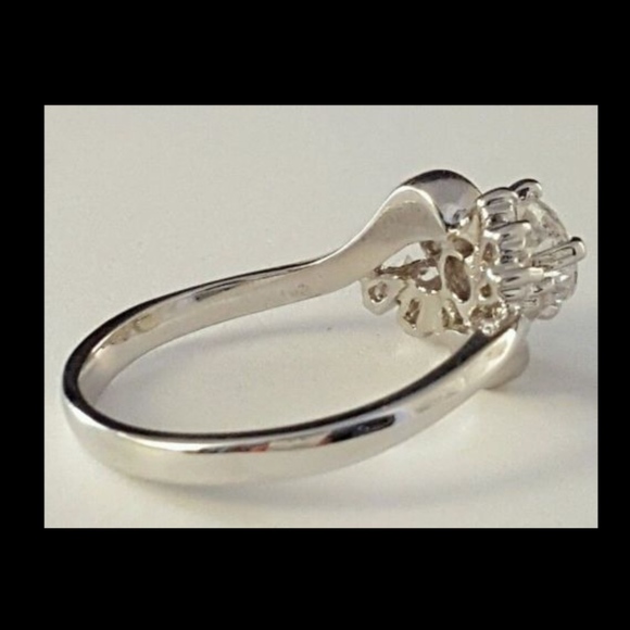 Silver Cocktail Ring Cubic  Zirconia Flower Sizes 4 11 - Picture 5 of 10